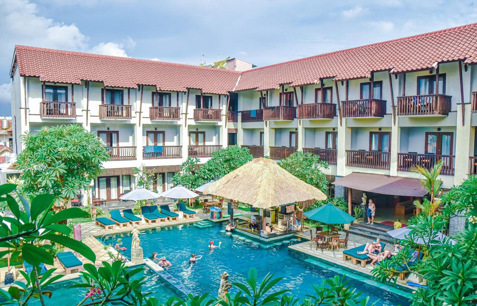 The Lokha Legian Resort & Spa Esterno foto