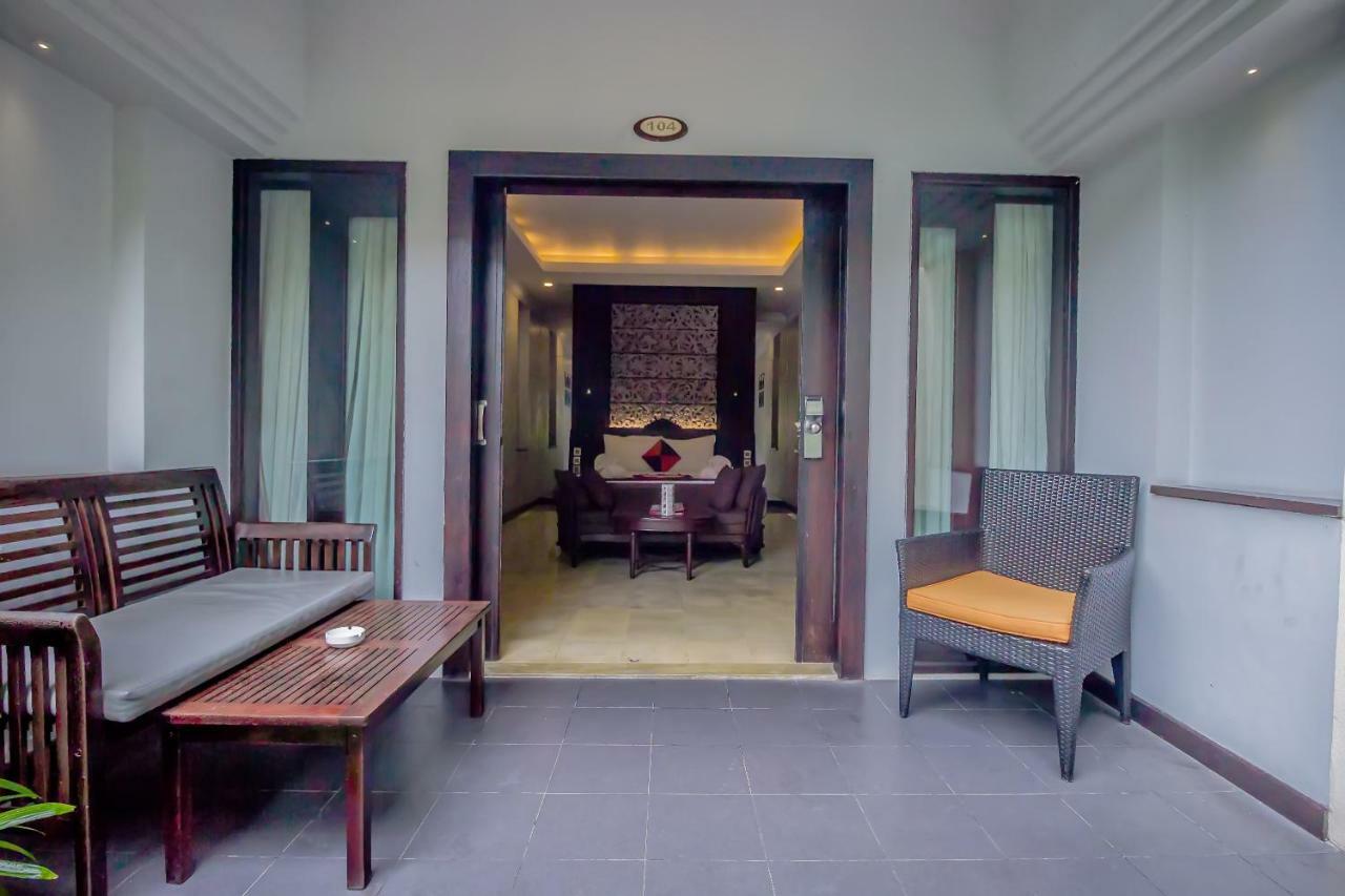 The Lokha Legian Resort & Spa Esterno foto