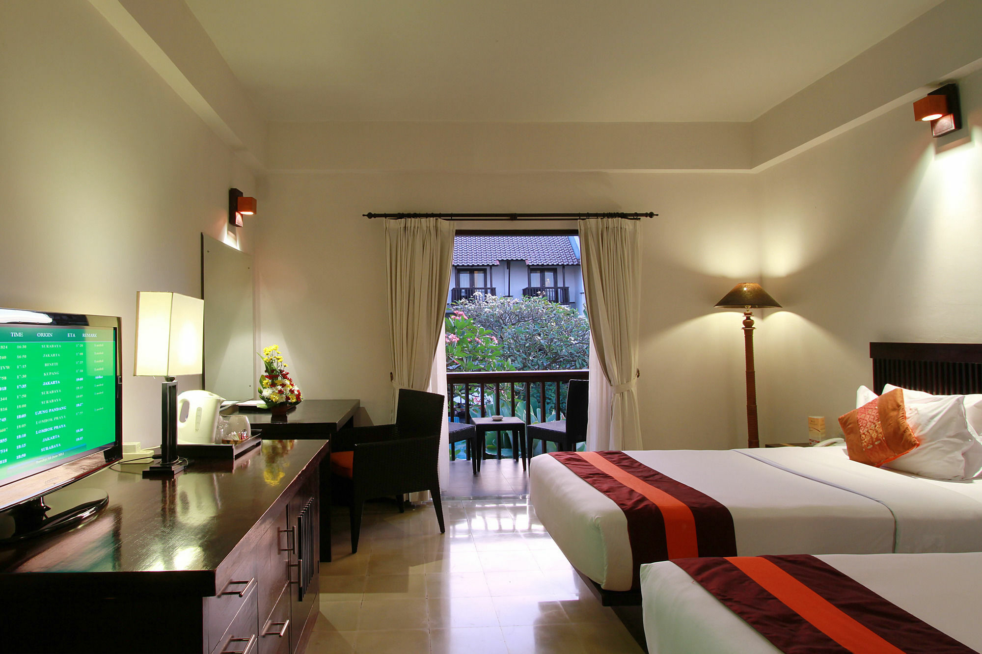 The Lokha Legian Resort & Spa Esterno foto